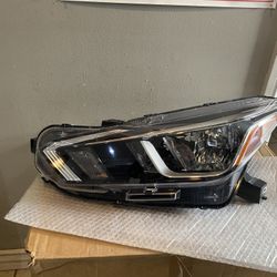 2020-2022 Nissan Versa Left Headlight 