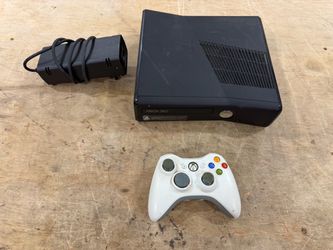 Xbox 360 video Game console no hard drive