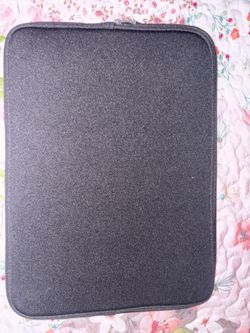 Laptop sleeve protector