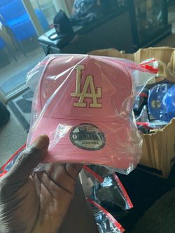 La dodgers hat pink