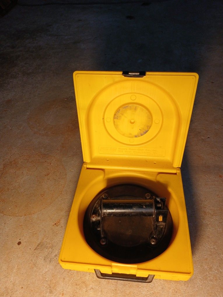 WOOD'S POWR-GRIP 8" SUCTION CUP W/CASE