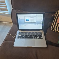 MacBook Pro Great Condition!! 13in 2012