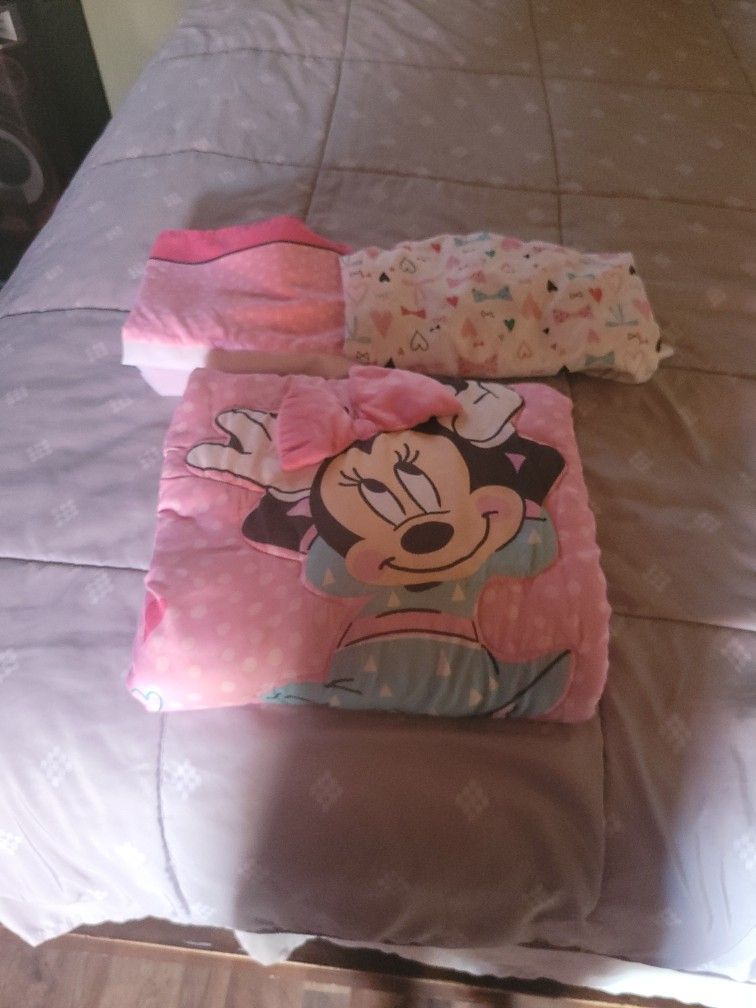 Minnie Mouse 3 Piece Crib Set