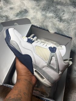 Jordan 4 size 11.5