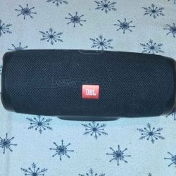 JBL CHARGE 4