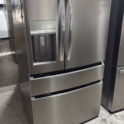 Frigidaire Refrigerator 