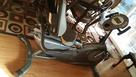 Cybex cr350 recumbent bike excellent condition for Sale in Fair