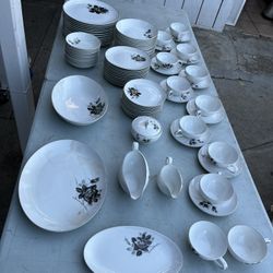 Vintage 76 Piece Fukagawa Arita Hand Painted Porcelain Set Pattern 704