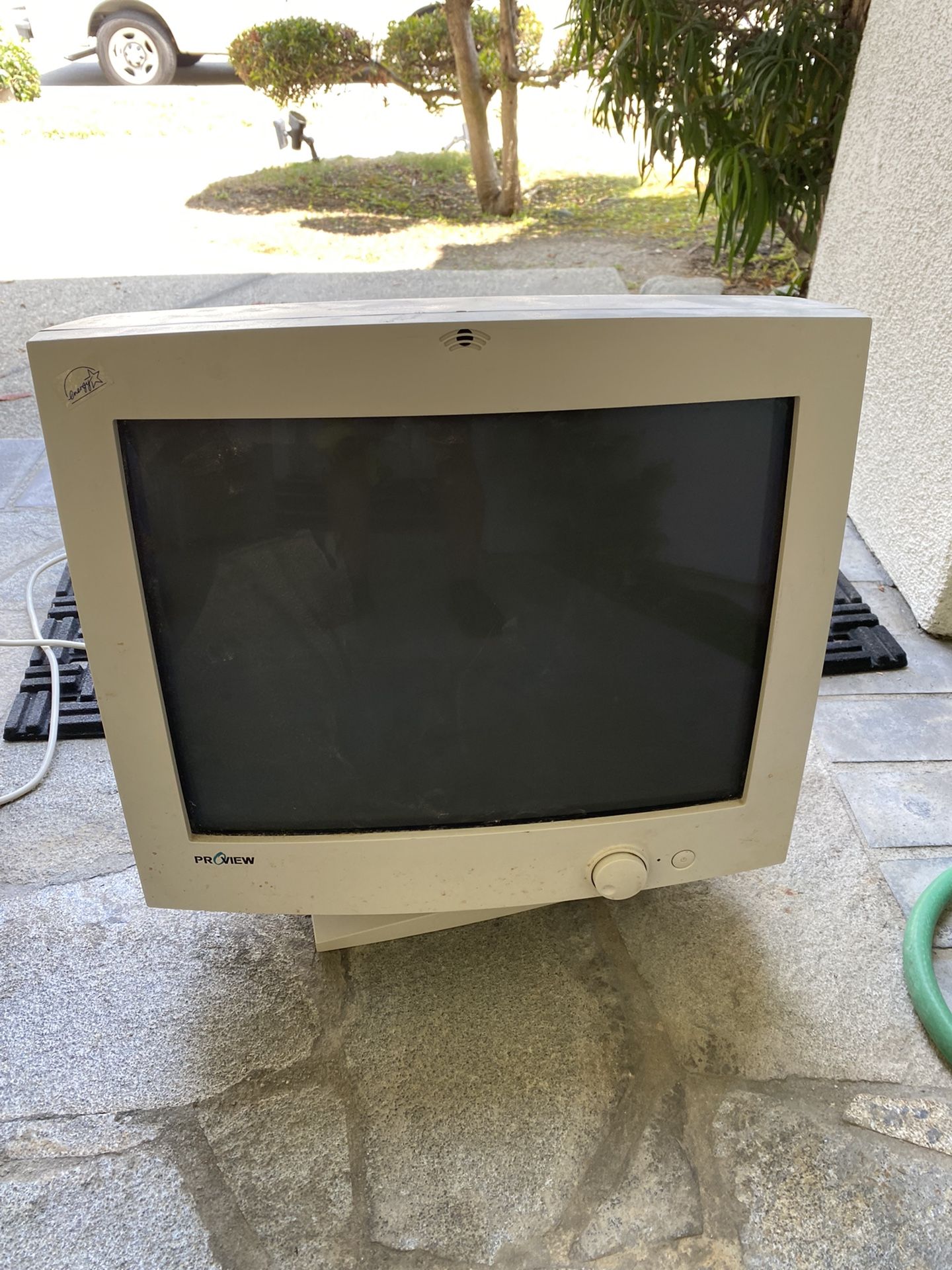 Proview 19" Crt Computer Pc Monitor Cosplay Gaming