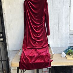 Women  dress  size. L. carmesí profundo.