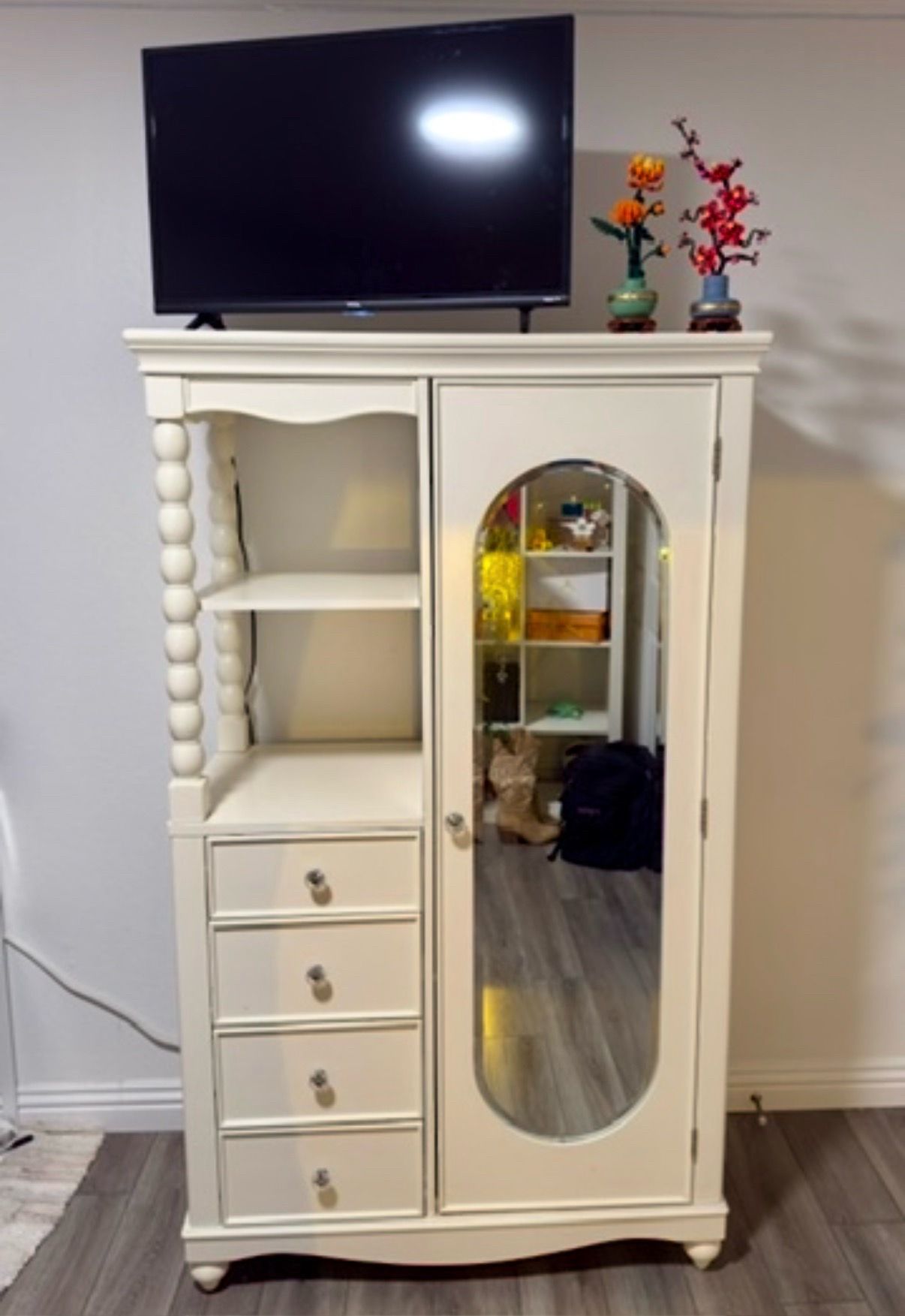 White Bookcase / Armoire