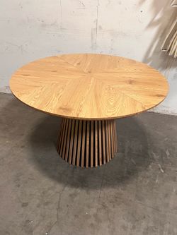 New assembled 47.24” Modern Round Wooden Dining Table