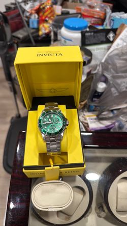 This is invicta pro divermens whatch featuring
