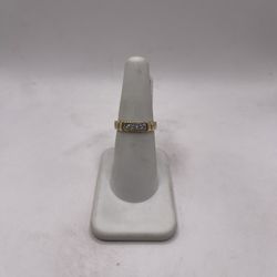 14kt Gold Engagement Style Band w/ Stones