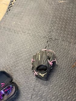 Trainer Glove