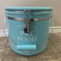 Pet Food Container