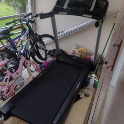Treadmill 