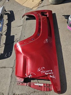 Toyota Tacoma left bed side Oem