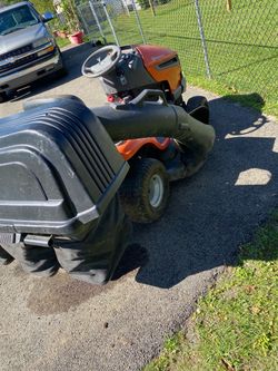 Husqvarna YTH20K 46 inch riding mower with bagger system ,runs works great