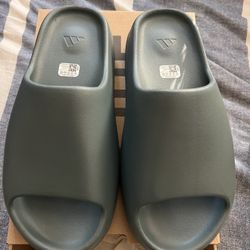 adidas Yeezy Slide Slate Marine Size 12 Men’s 