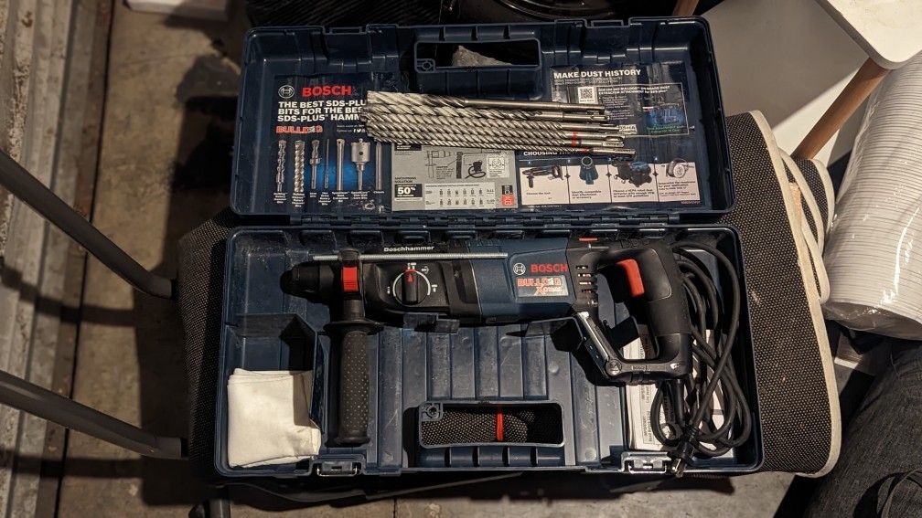 Bosch 11255VSR SDS-Plus BULLDOG Xtreme Rotary Hammer + New Bit