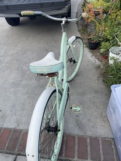 Huffy Beach Cruiser