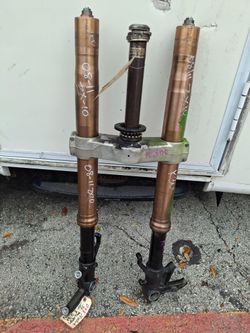 08 09 10 Kawasaki ZX-10 Forks ZX-10R Front End Lower Triple Tree ZX10 ZX10R