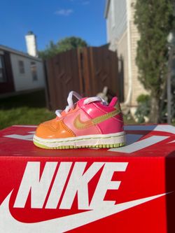 Nike dunk rainbow size 3c