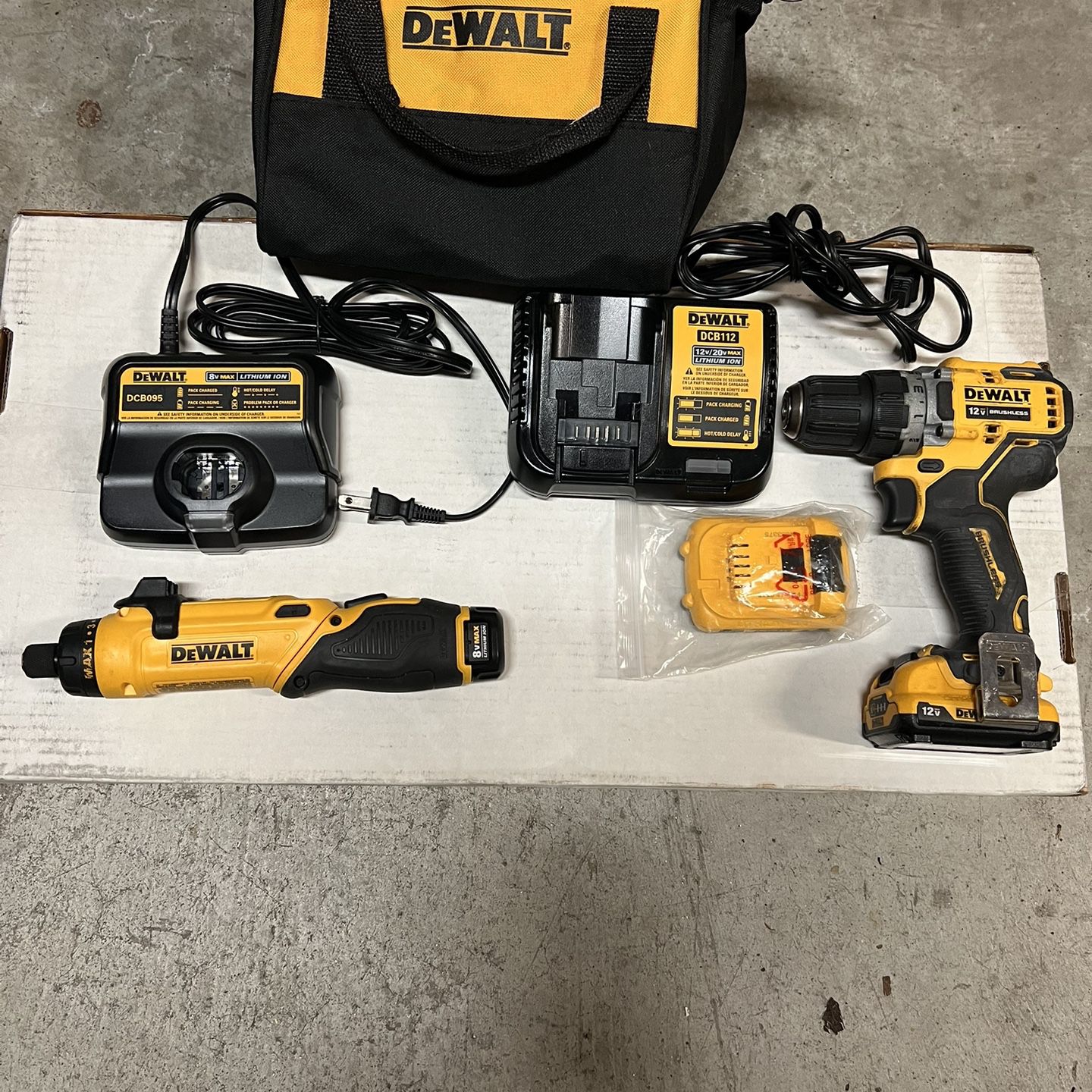 Dewalt Compact Drill/ 90 Degree Screwdriver , Tool Bag
