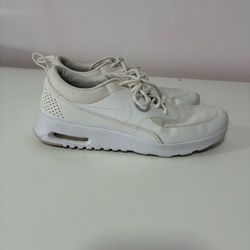 Nike Shoes Size 8