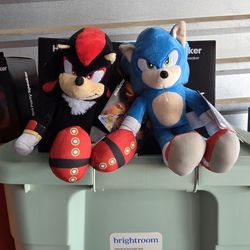 Sonic 3 plushies sonic and shadow