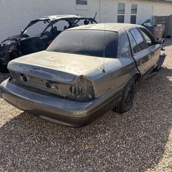 Crown Victoria  2005 Parts Car/Frame 