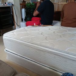 Queen Size Matress And Box Spring