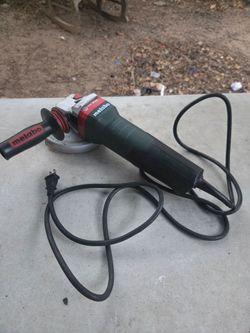🎈area jersey village 77O41 🎈used grinder metabo 4 1/2 to 5" good condition $80 firme pick up only