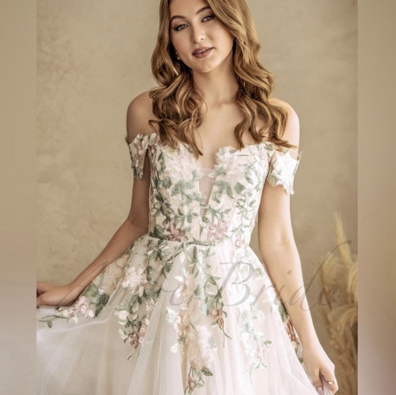 Wedding Gown, Size 14 (Brand New, Never Worn)