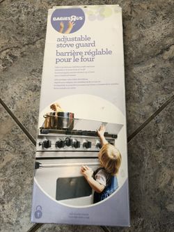 Adjustable stove guard