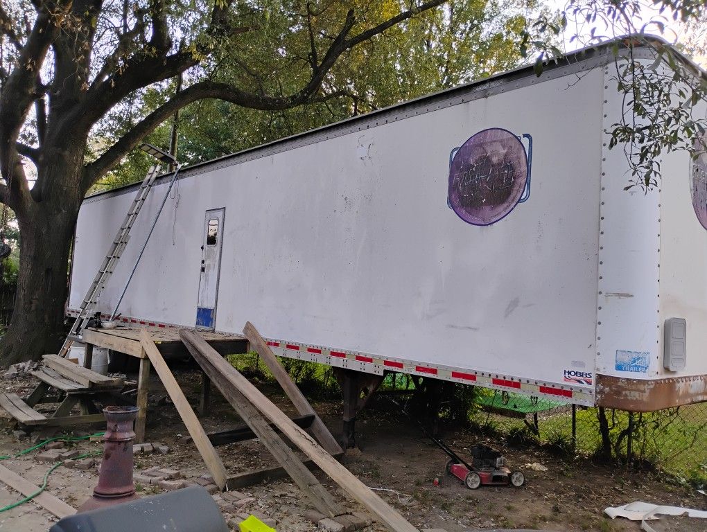18-wheeler Trailer