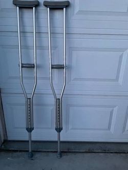 Medline Aluminum Crutches