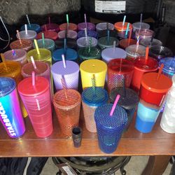 Tons Of New & Like New Starbucks Cups 40+