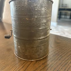 Vintage Bromwell's Measuring Sifter 1-2-3 Cups Made In USA