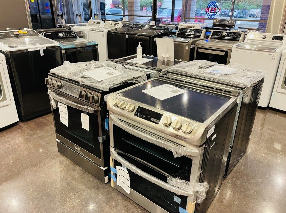 BRAND NEW STOVE AVAILABLE
