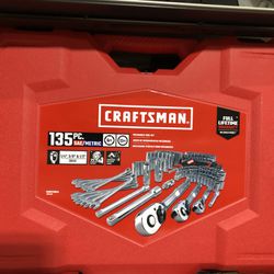 Craftsman 135pc Tool Set