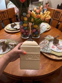 G G canister Jar