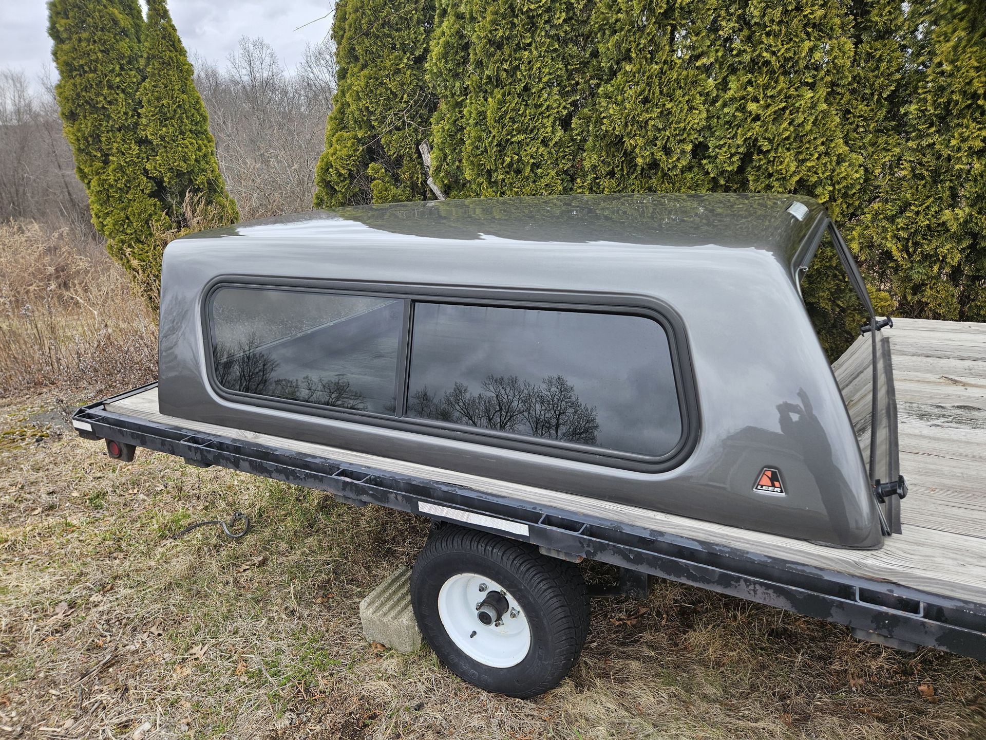 Leer truck cap 6.5ft bed
