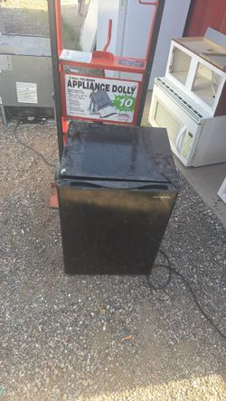 Mini refrigerator