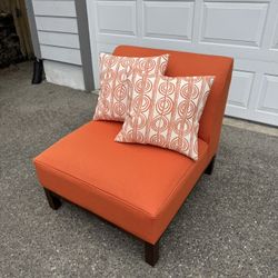 Accent Chair Dania