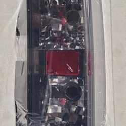 Hummer H3 Right HU689-TB Tail Light Lamp Fits 2006-2010