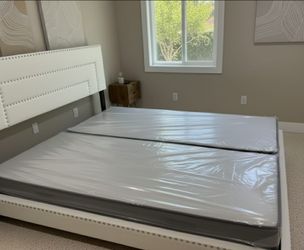 New KING SIZE BED FRAME SET MATTRESS AND BOX SPRING INCLUDED NEW BED FRAME BOX SEALED // CAMA KING SIZE NUEVA 