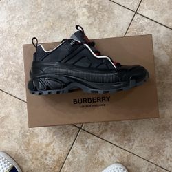 Zapatos Burberry