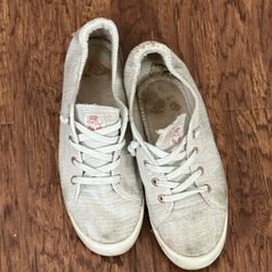 Used Women’s Roxy Shoes for Challenges &/or Games, Pranks, Etc… 